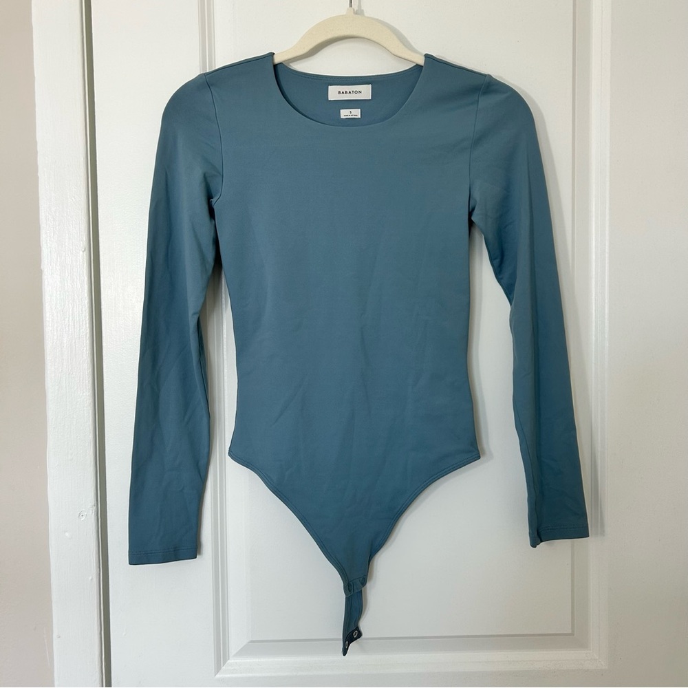Babaton Contour Crew Long Sleeve Bodysuit Light Blue